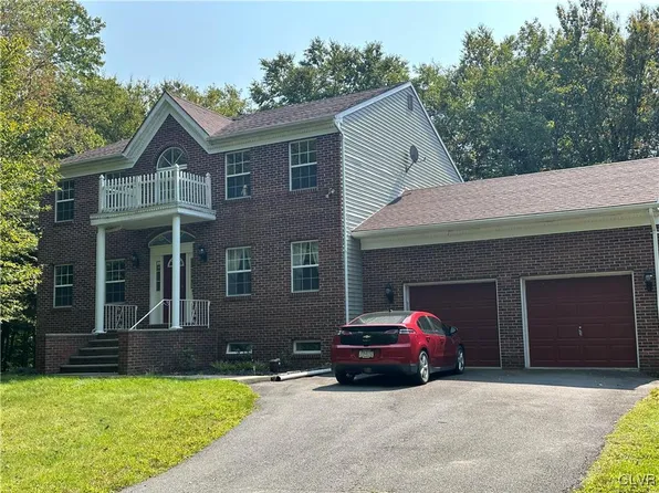257 Scenic Dr, Blakeslee, PA 18610