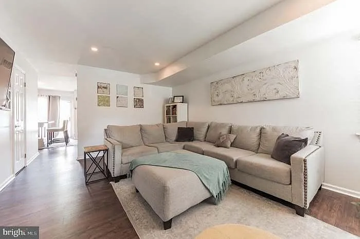2320 Gundy Ct — Photo 32
