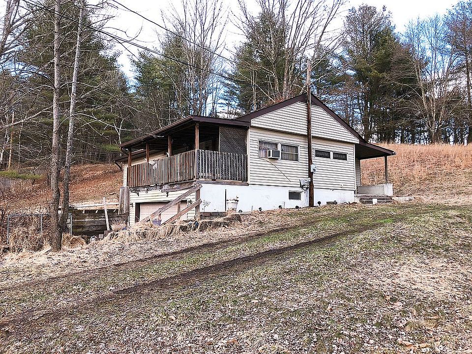1st image of 300 Silver Valley Rd