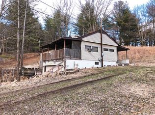 300 Silver Valley Rd, Saylorsburg, PA 18353