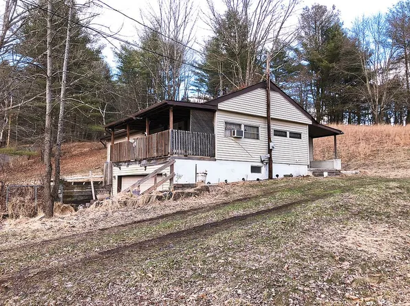 300 Silver Valley Rd, Saylorsburg, PA 18353