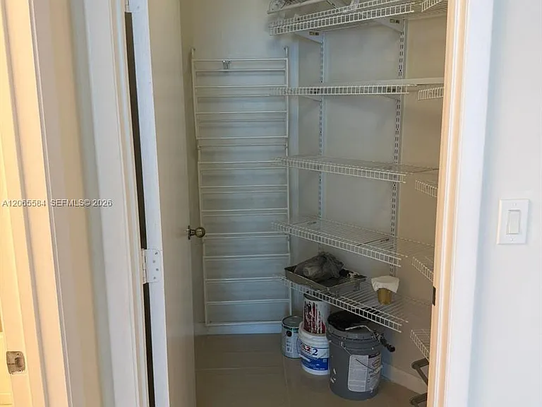1900 N Bayshore Dr #1707 — Photo 13
