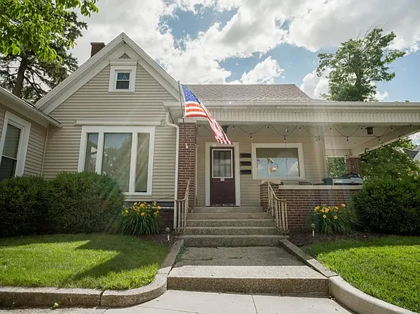 202 Morgan Blvd APT 1, Valparaiso, IN 46383