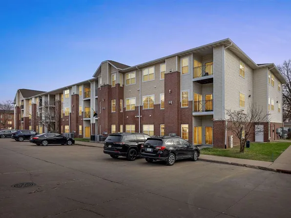 600 Grandview Ct #614, Iowa City, IA 52246