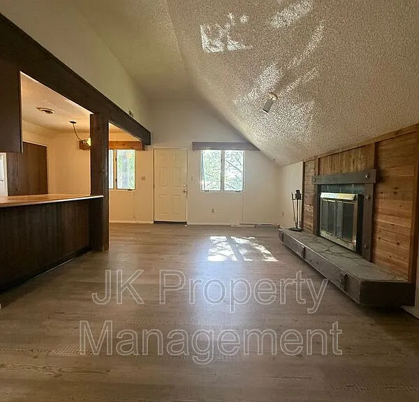 401 50th St S #14 — Photo 8