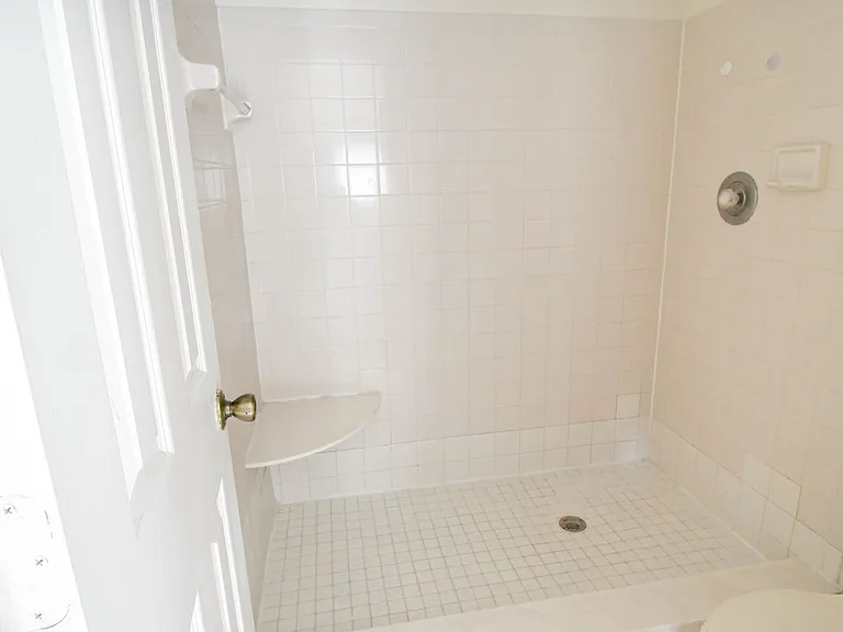 9442 Torrington Ave #9442 — Photo 11