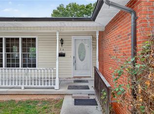 306 Eastway Ln, Graham, NC 27253