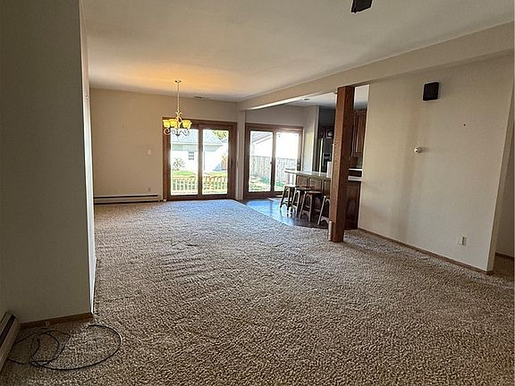 3rd image of 522 6th St