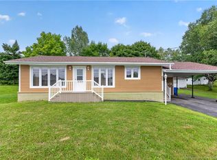 1535 Des Pionniers, Balmoral, NB E8E1B9
