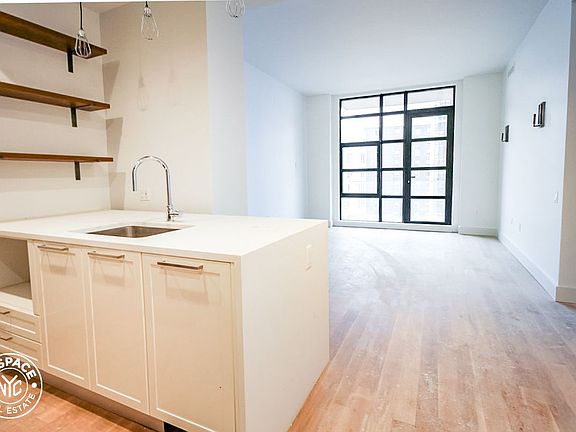 2nd image of 4121 28th St APT 15C