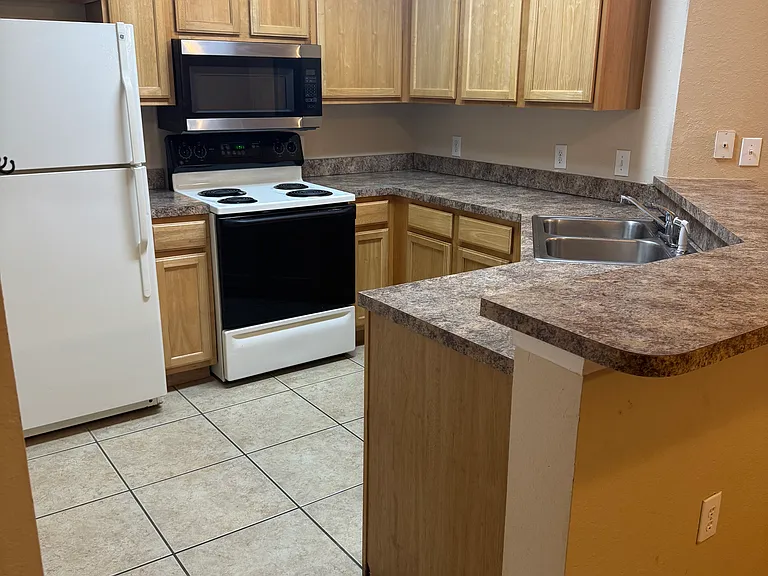 9918 Courtney Palms Blvd #101 — Photo 4