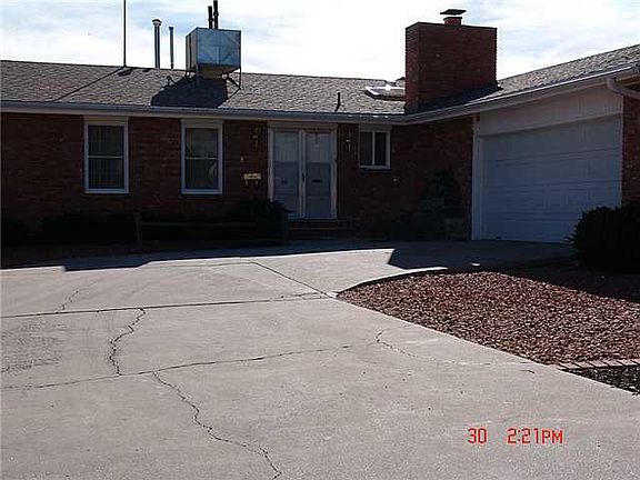 2nd image of 3316 Moonlight Ave