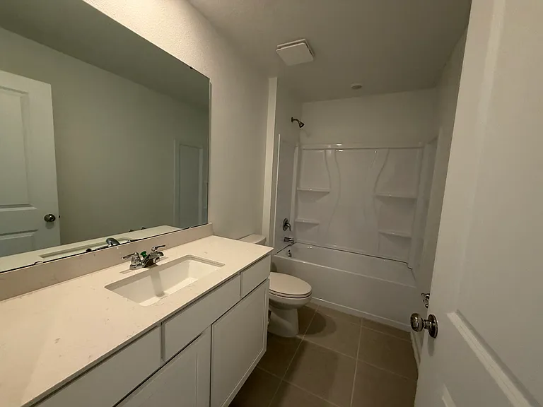 391 Artemis St — Photo 25