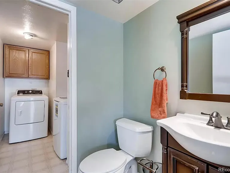 2247 S Eagle St — Photo 9