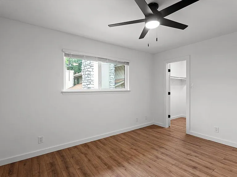 2500 Enfield Rd #1 — Photo 24