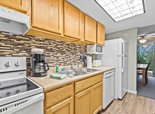 220 Mountainside Dr #E301, Stowe, VT 05672