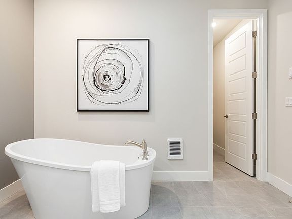 Freestanding tub in owner s suite