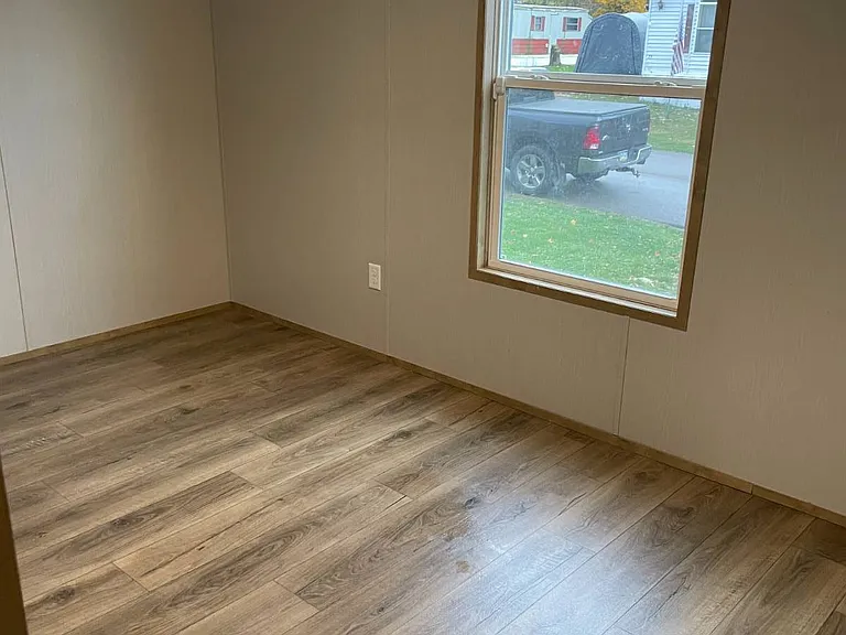 31 Rena Dr — Photo 9