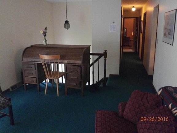 5th image of 89 Sunset Dr