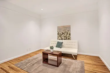 Rented by Warburg