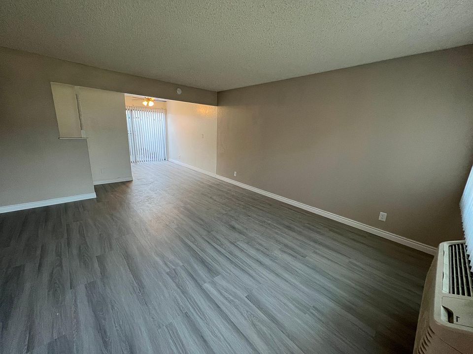 1st image of 1831 E Grovecenter St