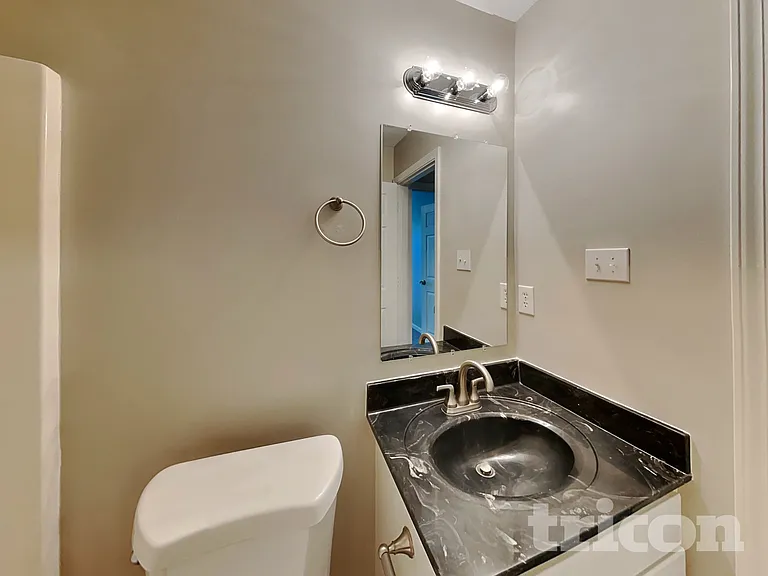 5353 Shamus Dr — Photo 15