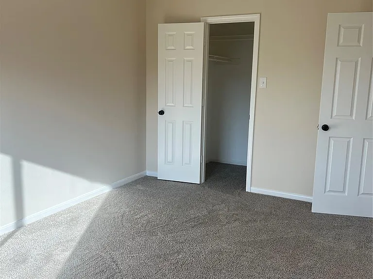 8023 Carmel Cir — Photo 11