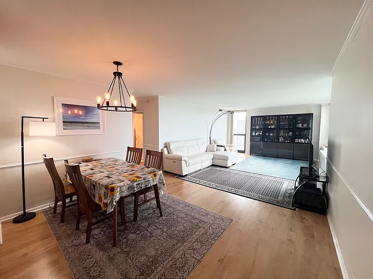 1850 N Clark St #2803 — Photo 6