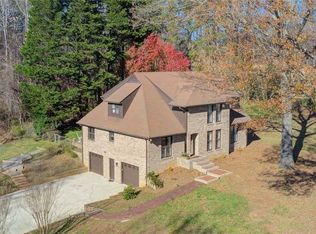 4404 Trailwood Dr, Greensboro, NC 27407