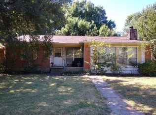 1100 Noble Ave, Carrollton, TX 75006