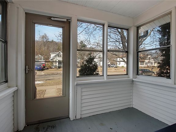4th image of 515 Starr Avenue