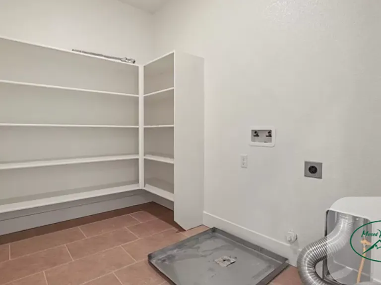 2346 Vaca Way — Photo 36