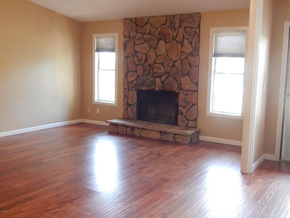 4th image of 8616 E Diamond St