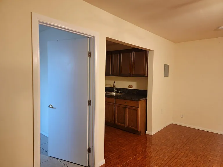 206 W Cedar Ave #GUEST HOUSE — Photo 12