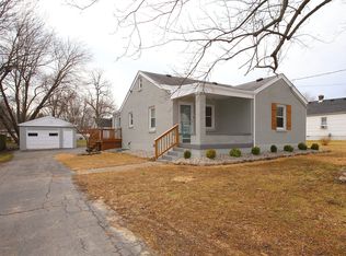 2216 Parkwood Rd, Louisville, KY 40214