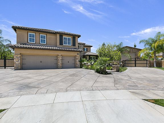 5th image of 3010 Pearson Cir