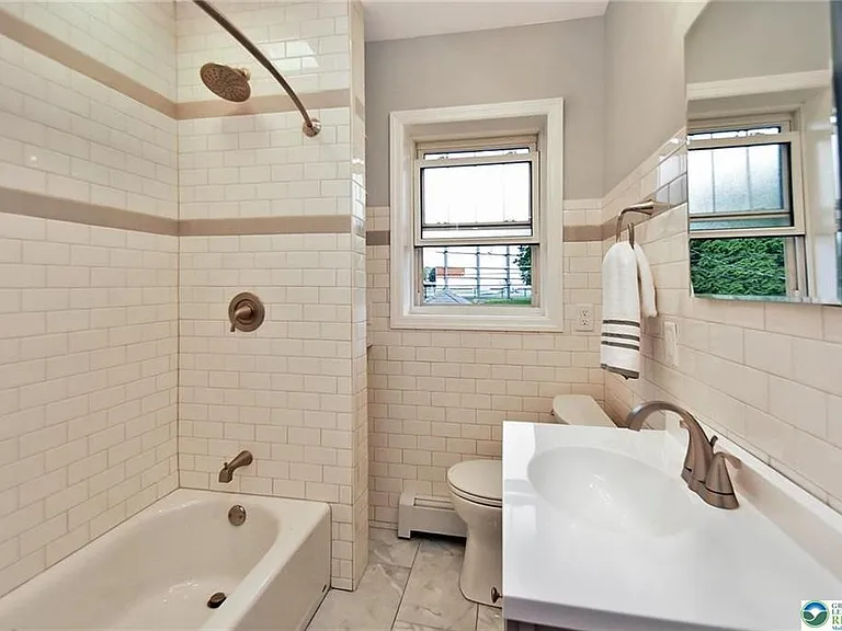 1140 N New St — Photo 10