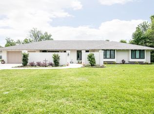 809 Doucet Rd, Lafayette, LA 70503