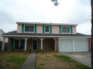 1552 Cricket Ct, Gretna, LA 70056