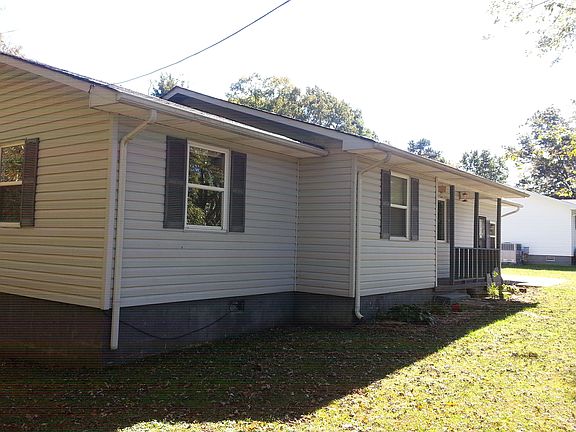 3rd image of 119 Lester Dr