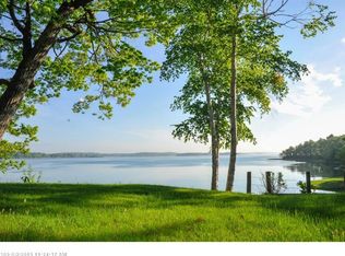 27 Castle View Dr, Yarmouth, ME 04096