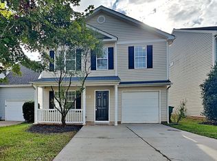 5721 Henderson Oaks Dr, Charlotte, NC 28269