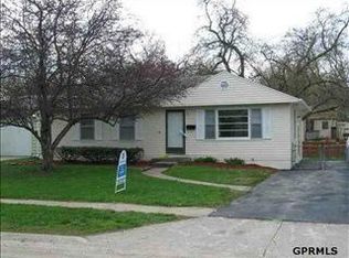 5821 Northwest Dr, Omaha, NE 68104