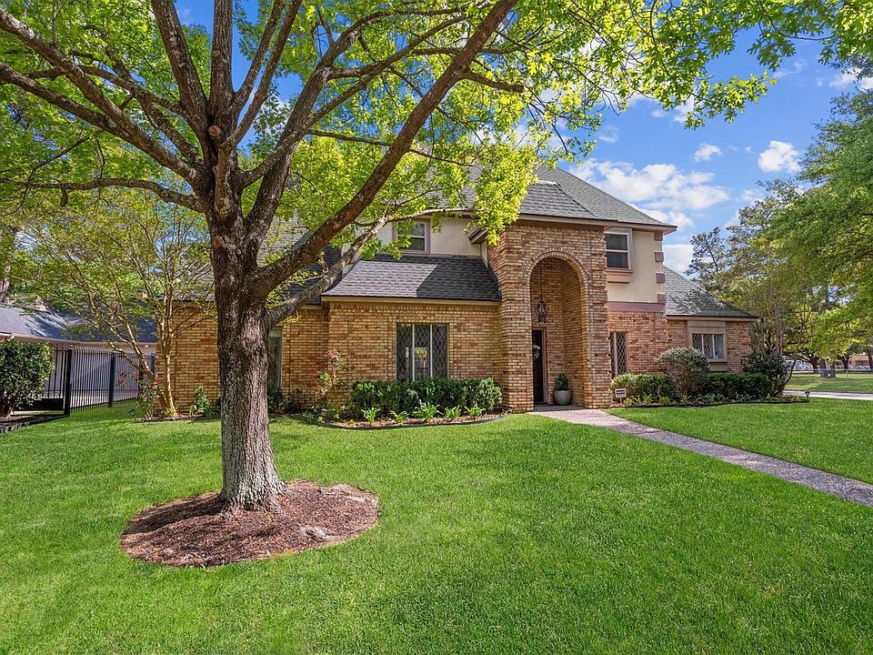 1st image of 16267 Salmon Ln