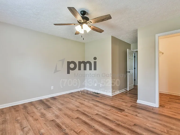 138 Sunset Oaks Dr — Photo 21