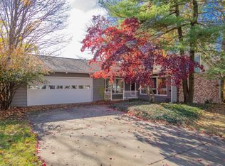 4705 Green Acres Dr, Kalamazoo, MI 49009