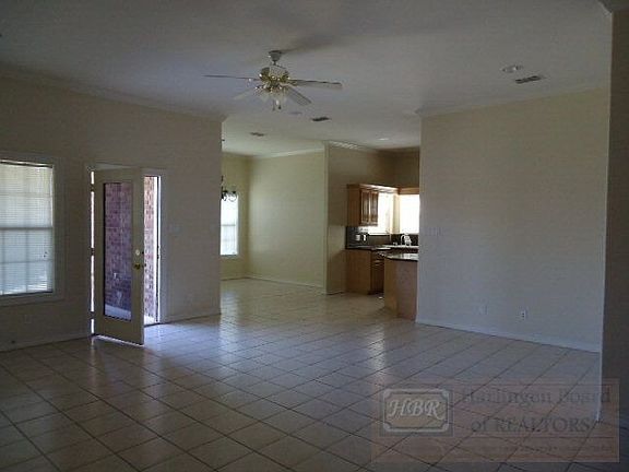3rd image of 1010 N Yale Dr