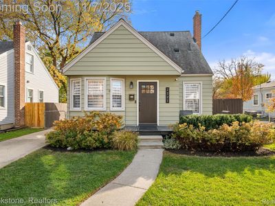 2221 Columbia Rd, Berkley, MI, 48072