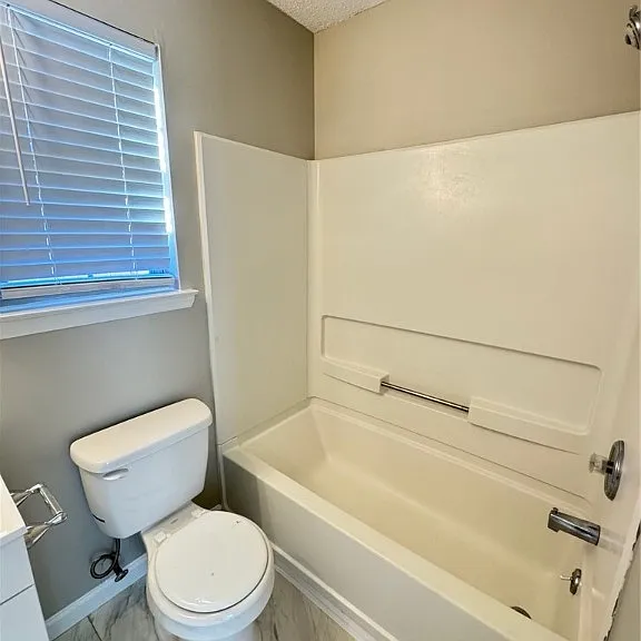 1381 Coalition Cir — Photo 13