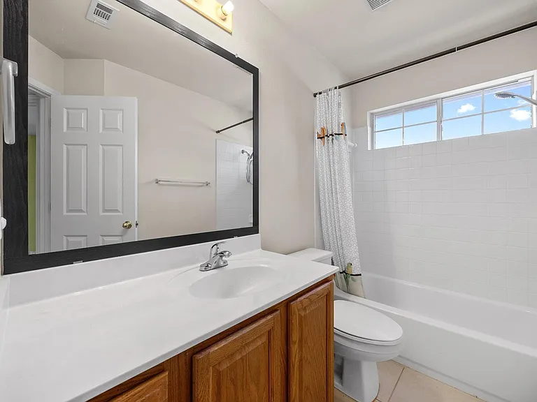 9400 Billingham Trl — Photo 26